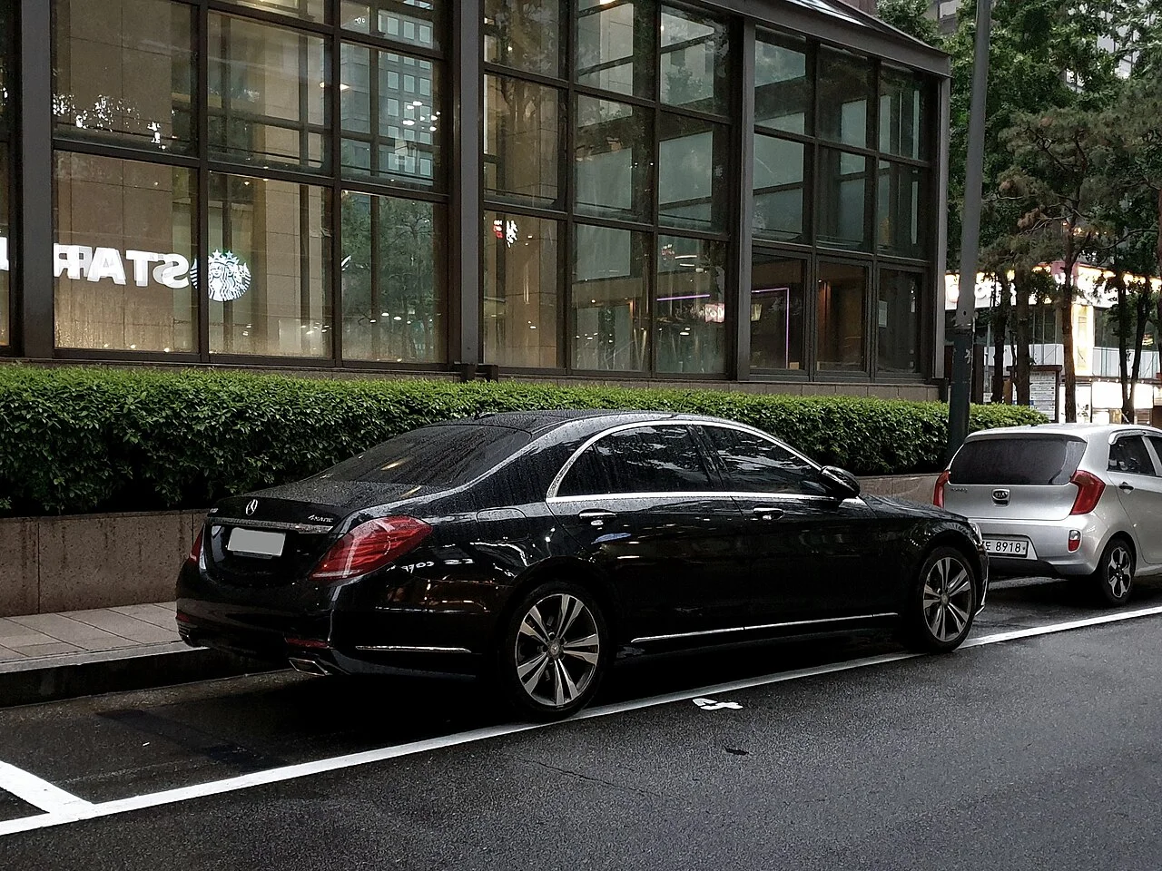 Mercedes Classe S luxe vue arriere transfert aeroport