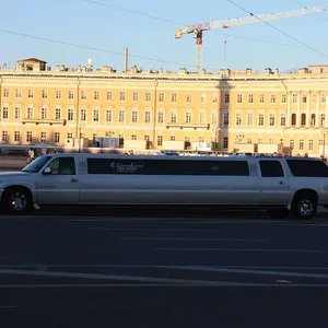 Cadillac Escalade limousine luxe Paris location