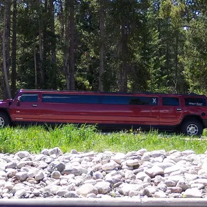 Hummer H2 limousine public event Paris